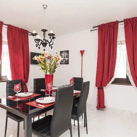 App Paris 2 * أوماغ