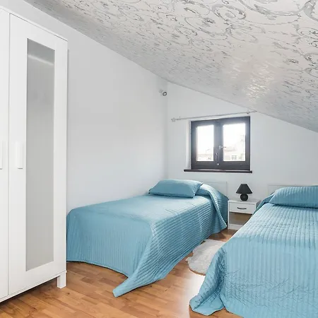 App Paris 2 أوماغ