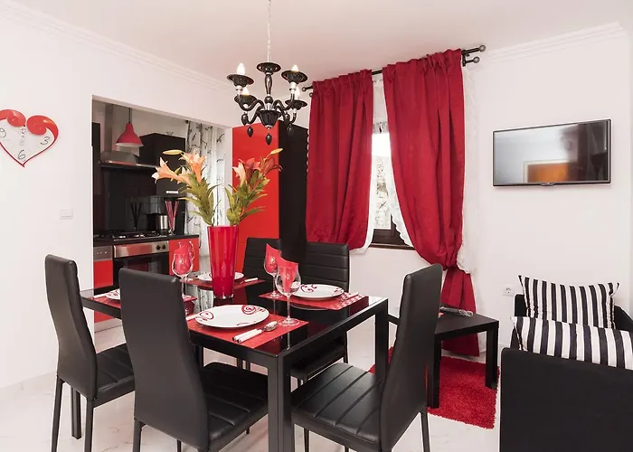 Apartman App Paris 2 *