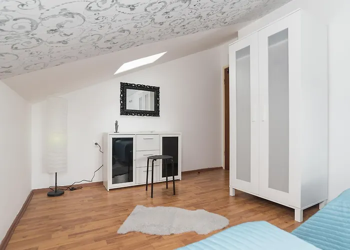 App Paris 2 Apartman *